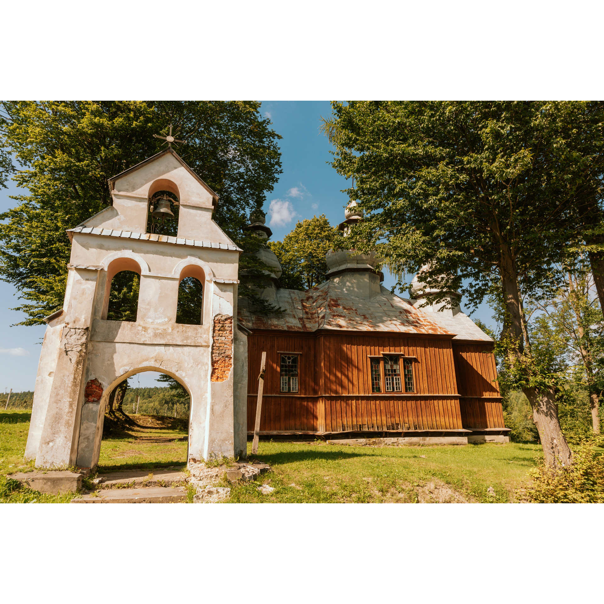 Bicycle route through Jawornik Ruski