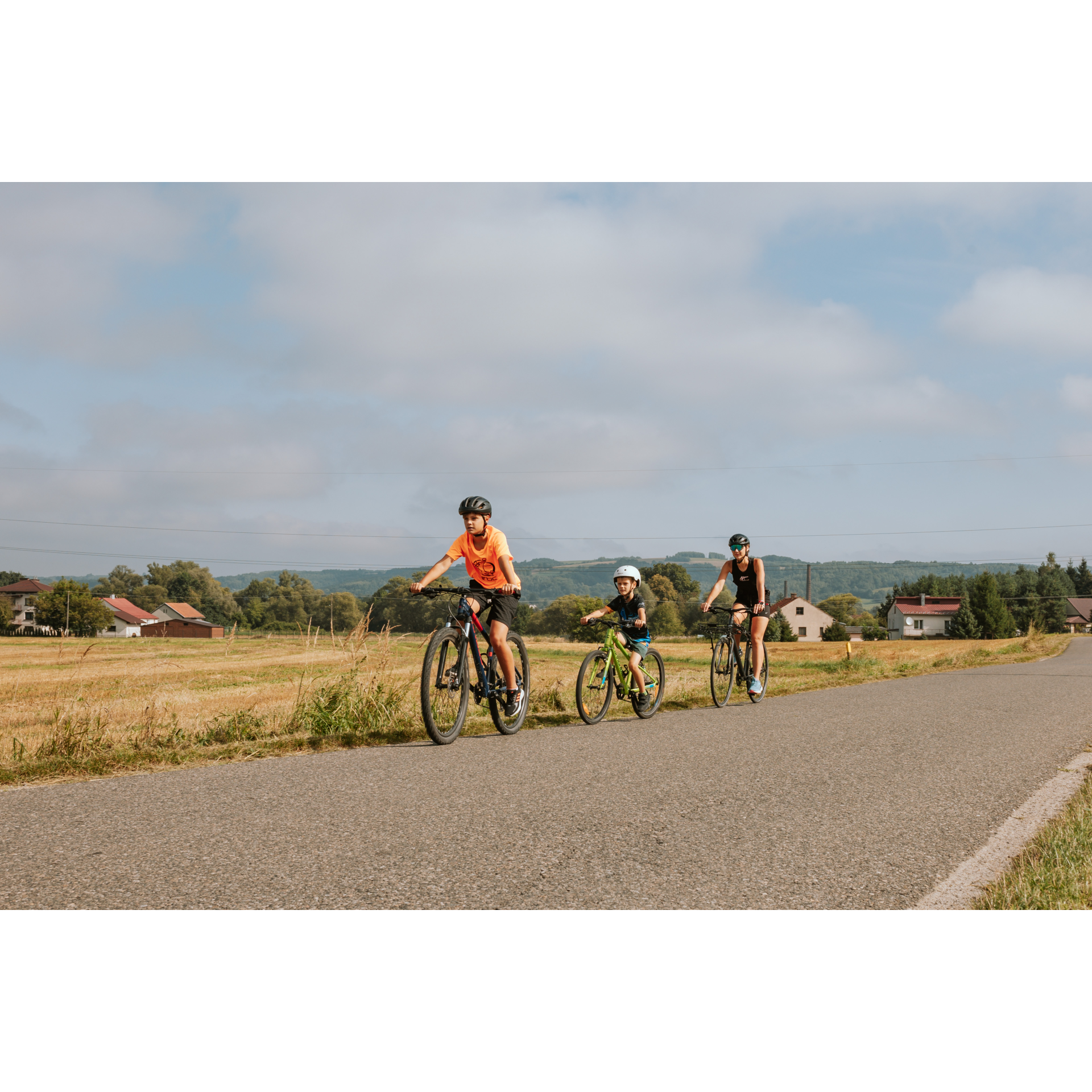 Family on a bicycle trip