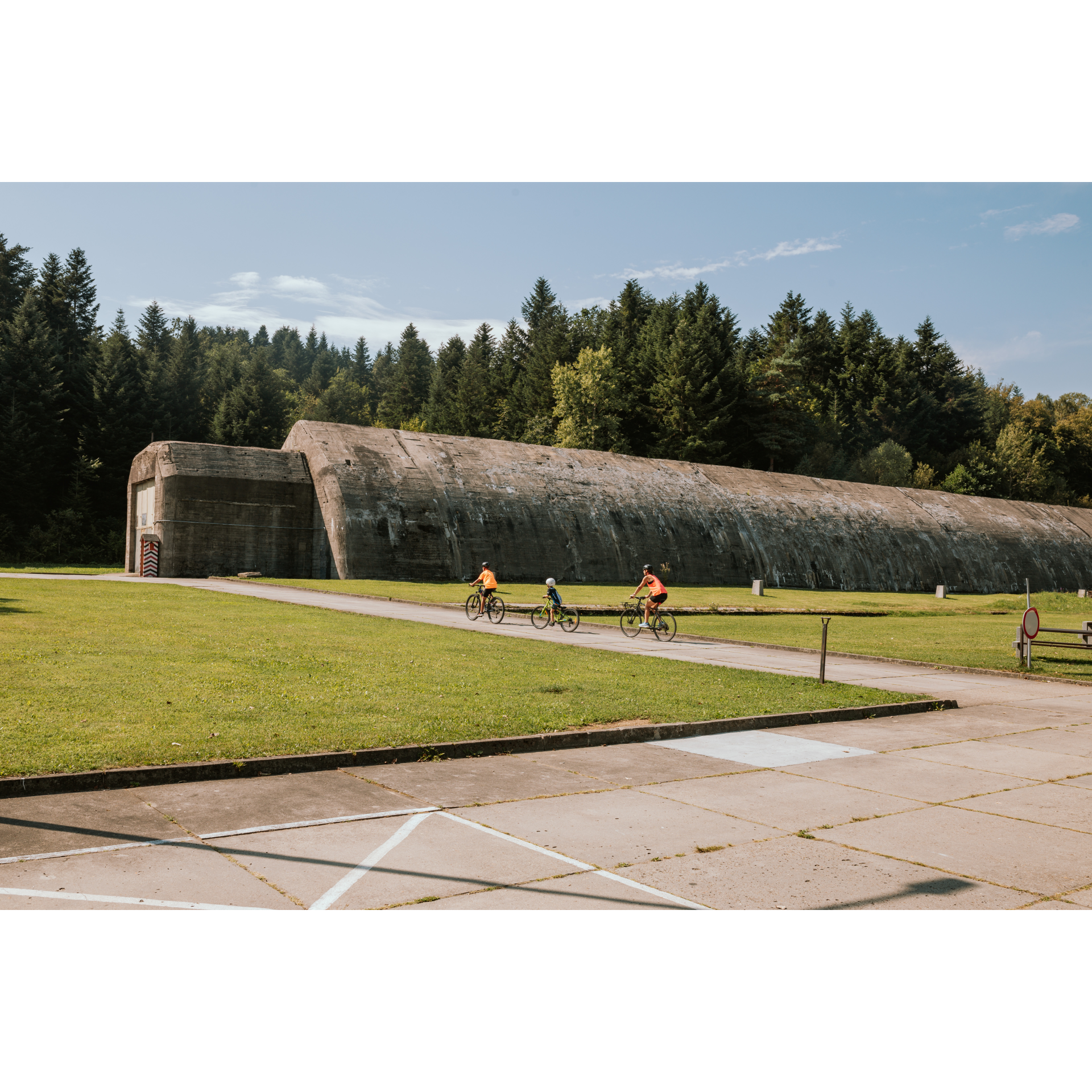 Cyclists and shelter